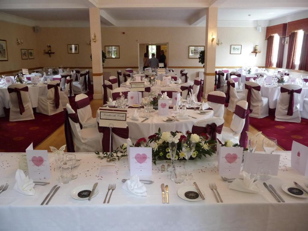 אסק Glen-Yr-Afon House Hotel מראה חיצוני תמונה